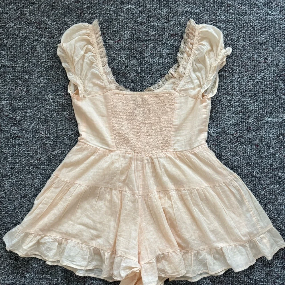 Babydoll Coquette Feminine Soft girl Urban Outfitters Peach Lace Romper Size XS - Picture 7 of 8